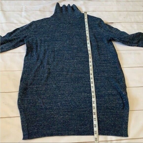Gap Turtleneck Sweater   - Picture 9 of 11